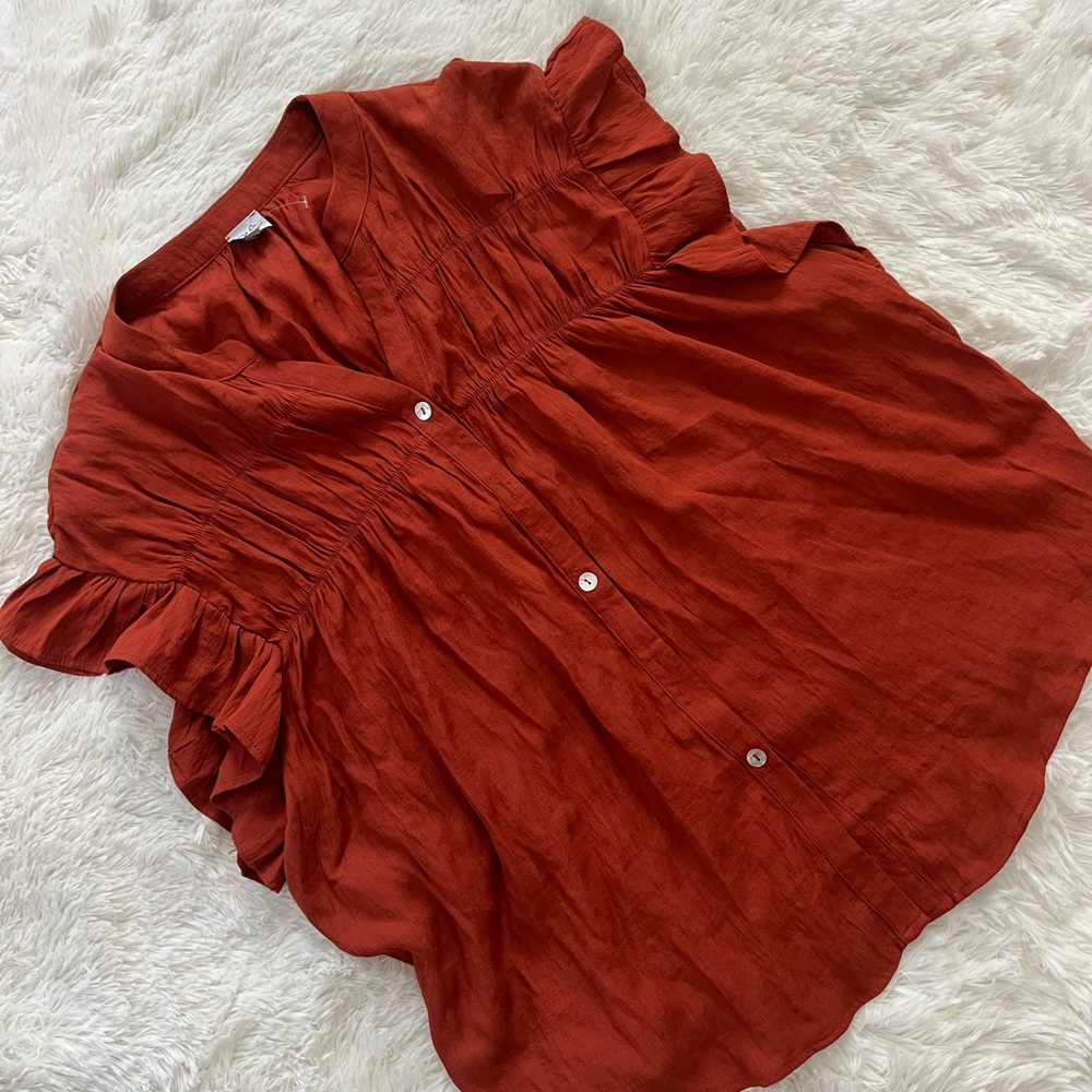 Cozy Co Women’s Ruffle Short Sleeve Blouse Size Medium
